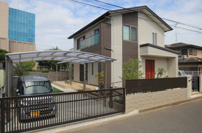 印西市。<br>美しい石貼りの門廻り。ちょっと大人なエクステリア。10