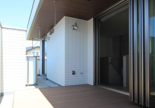 リクシル レストステージ ベランダ仕様 一級建築士と叶える素敵なお庭 千葉市 エクステリア 外構 ガーデン キナリデザイン リクシル レストステージ ベランダ仕様 一級建築士と叶える素敵なお庭 千葉市 エクステリア 外構 ガーデン キナリデザイン