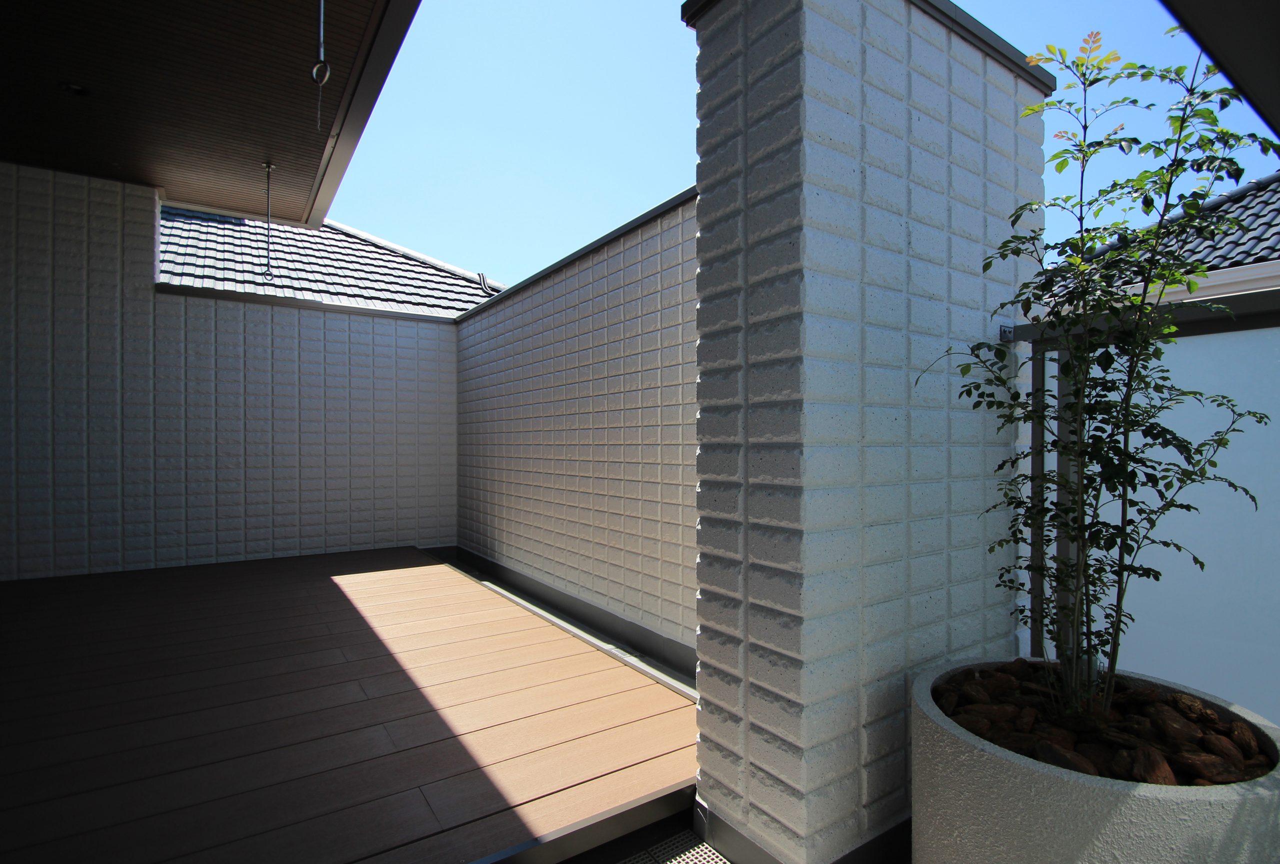 千葉外構おしゃれテラス 9 一級建築士と叶える素敵なお庭 千葉市 エクステリア 外構 ガーデン キナリデザイン