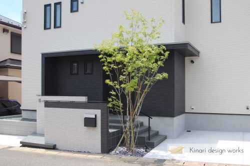 >我孫子市。<BR> 凛と際立つ印象美コートスタイル。<BR>ドレスライクに魅せるハイツリー。<BR>端正に設えた稜線の深みある表情。