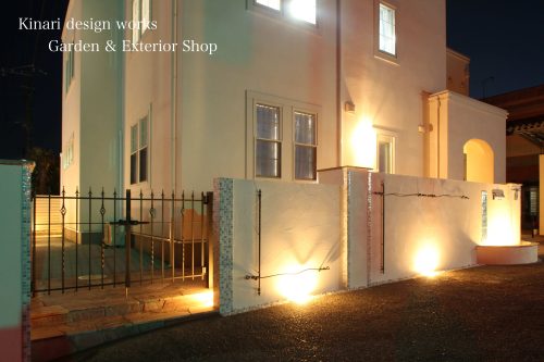 >リクシル　エクステリアコンテスト2021<br>入選作品。<br>蒼いエーゲ海の透明感。<br>地中海の街並みをモチーフに。